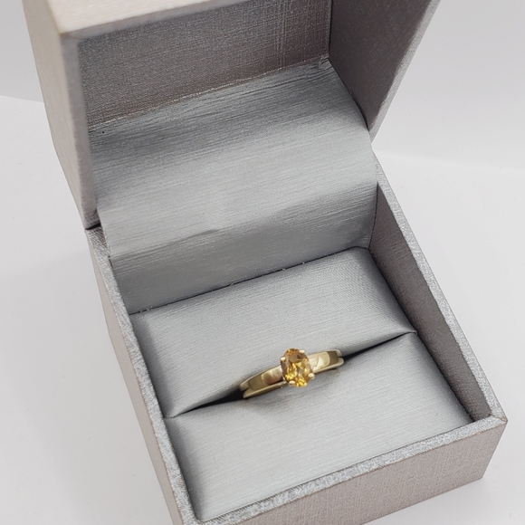 Genuine Oval Citrine Yellow Gold - 925 Sterling Silver Solitaire Ring - Picture 7 of 7